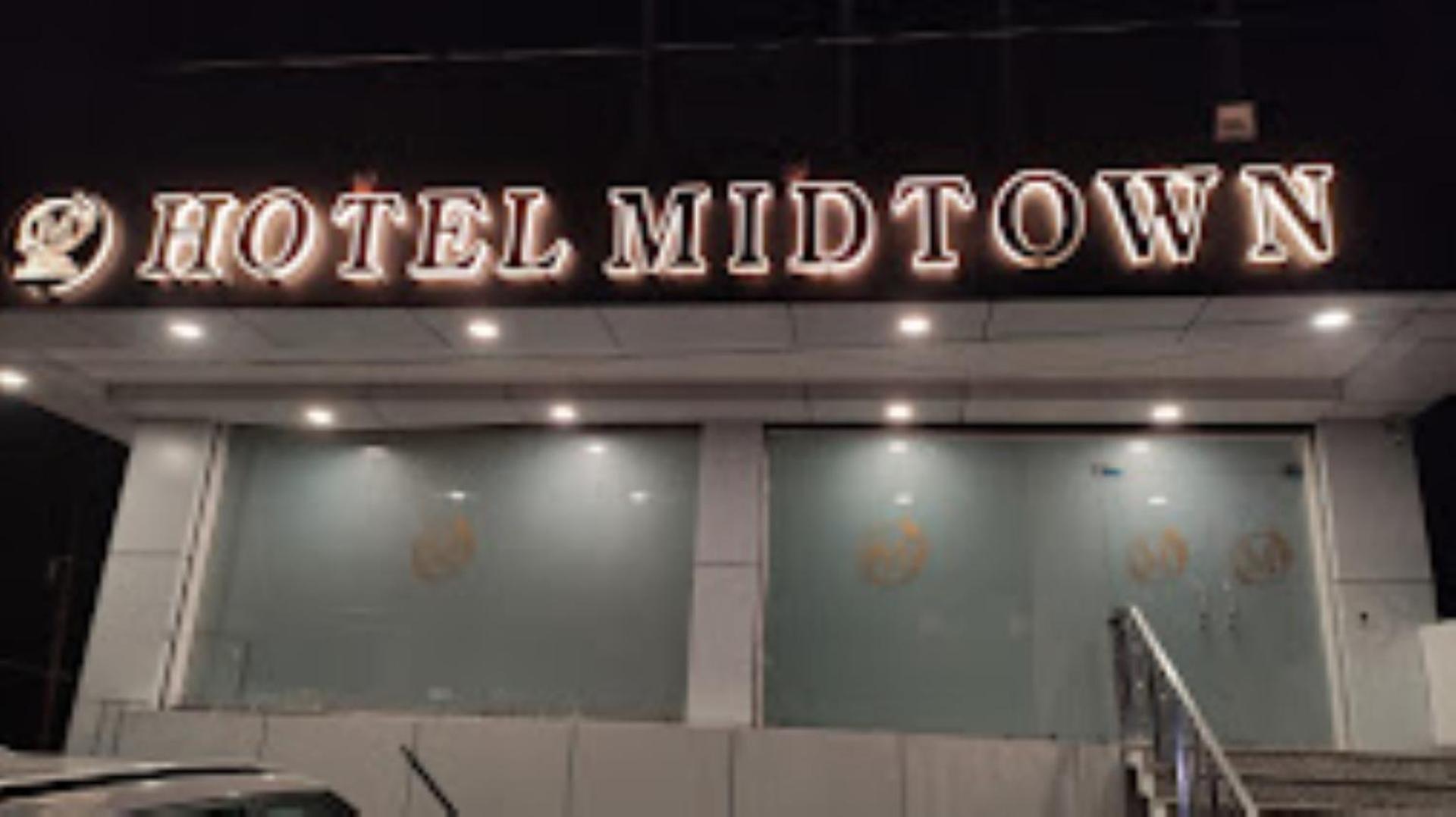 Hotel Midtown , Bareilly Exterior photo